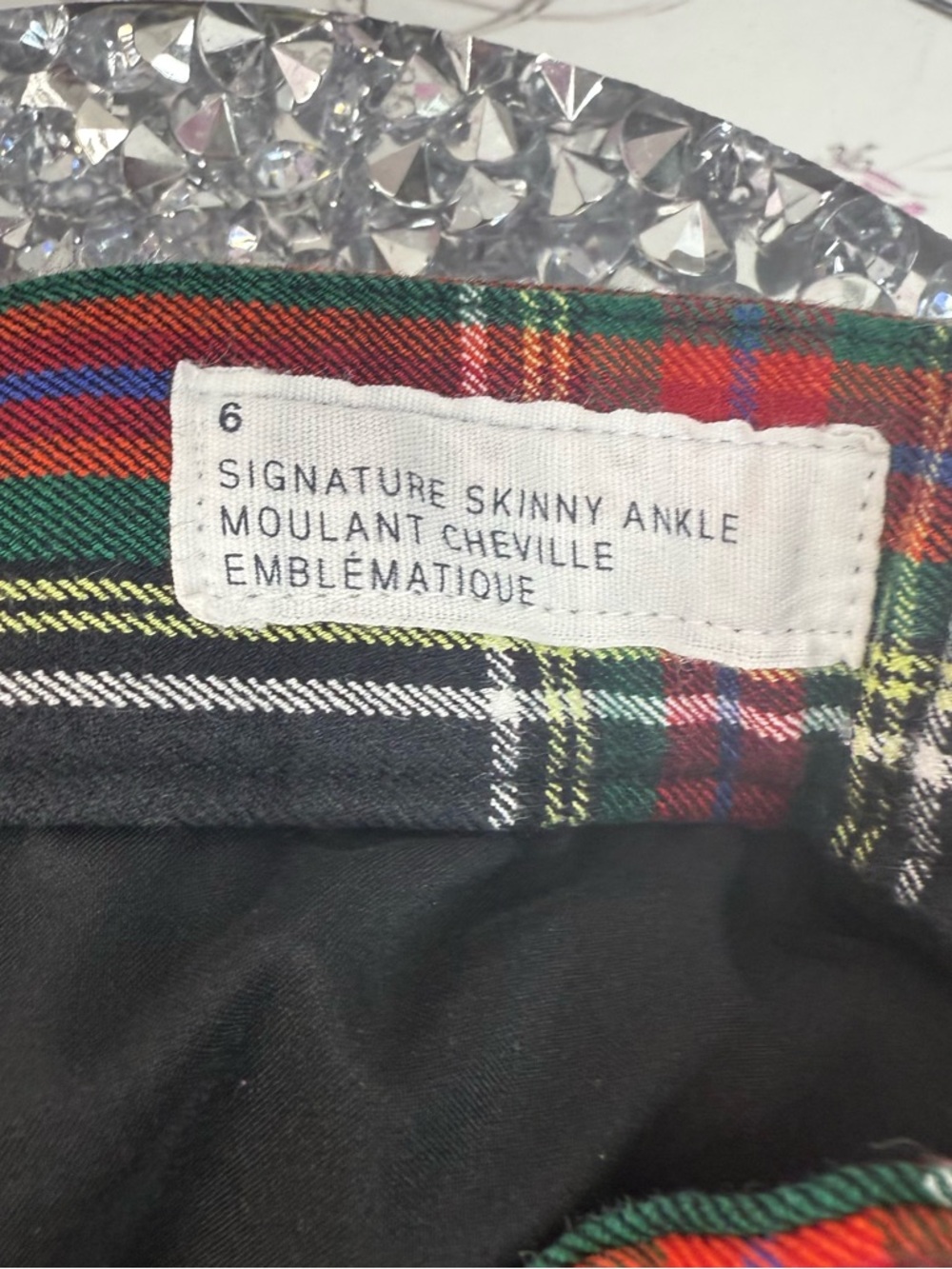 GAP Signature Skinny Ankle Trousers in with a Red, Green & Black pattern way Y2K - Picture 7 of 10